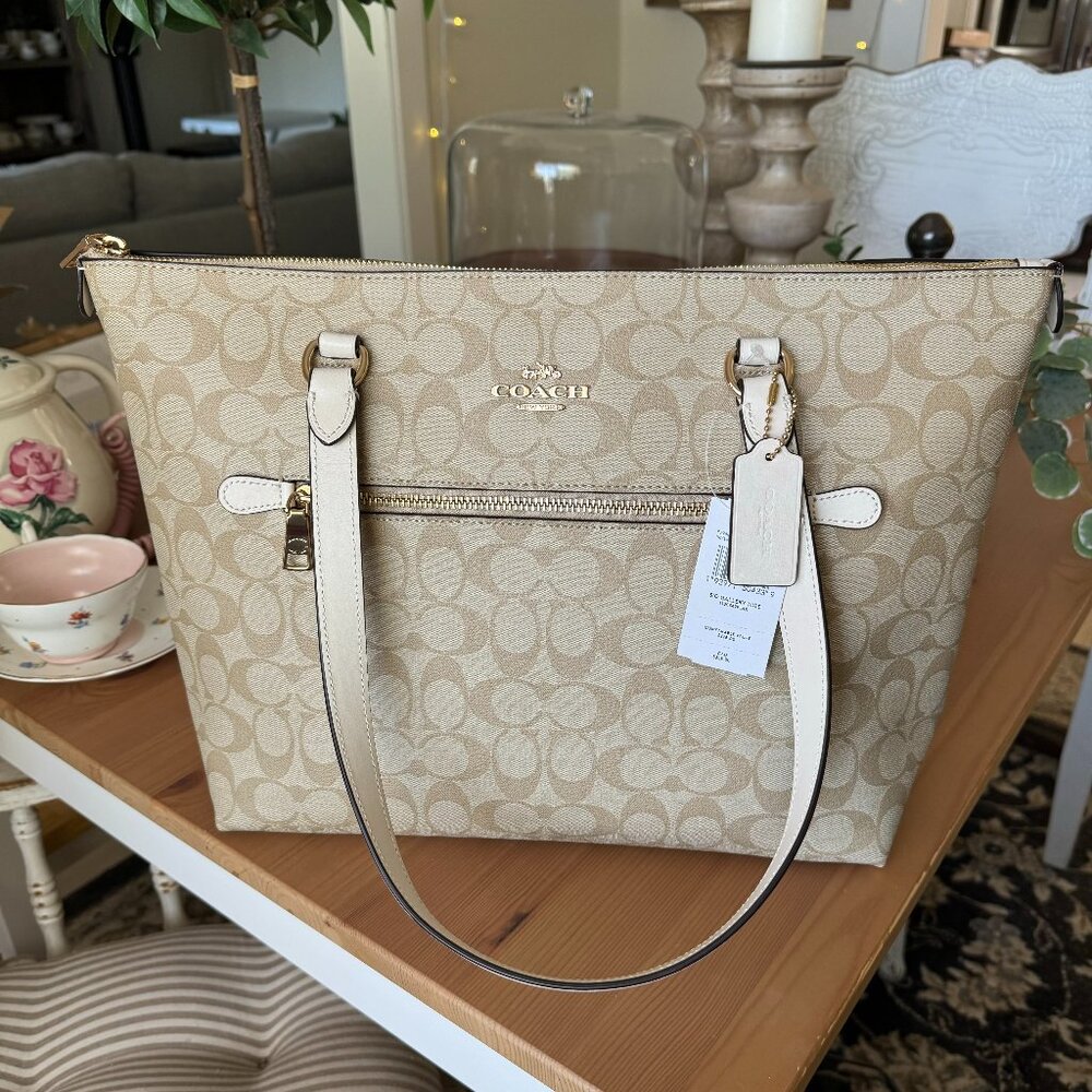 Coach Leather Gallery Tote in Signature Coated Canvas - Light Khaki/Chalk (NWT)